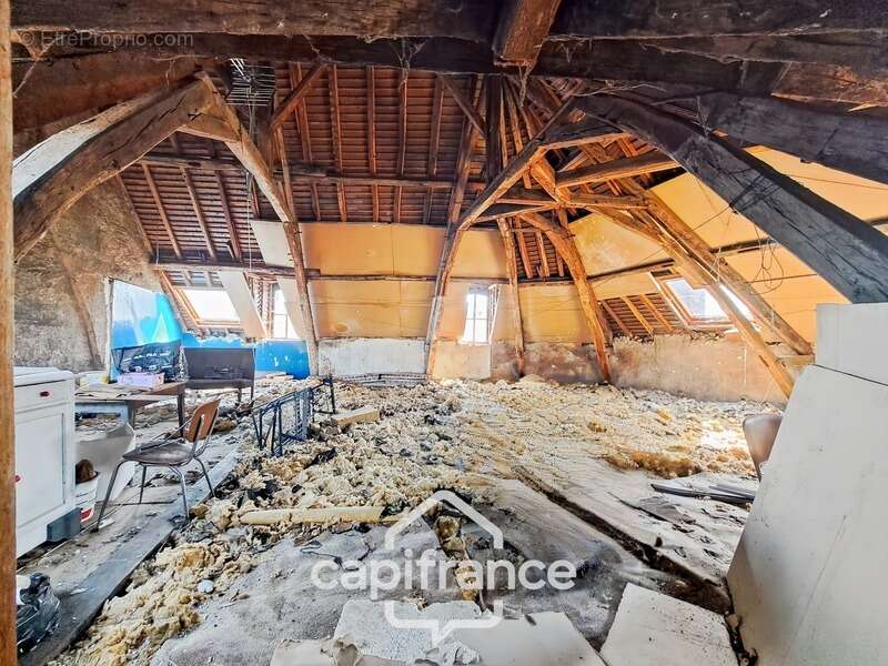 Ancien bar-restaurant avec logement – Fort potentiel au cœur de Châteaumeillant - photo 35