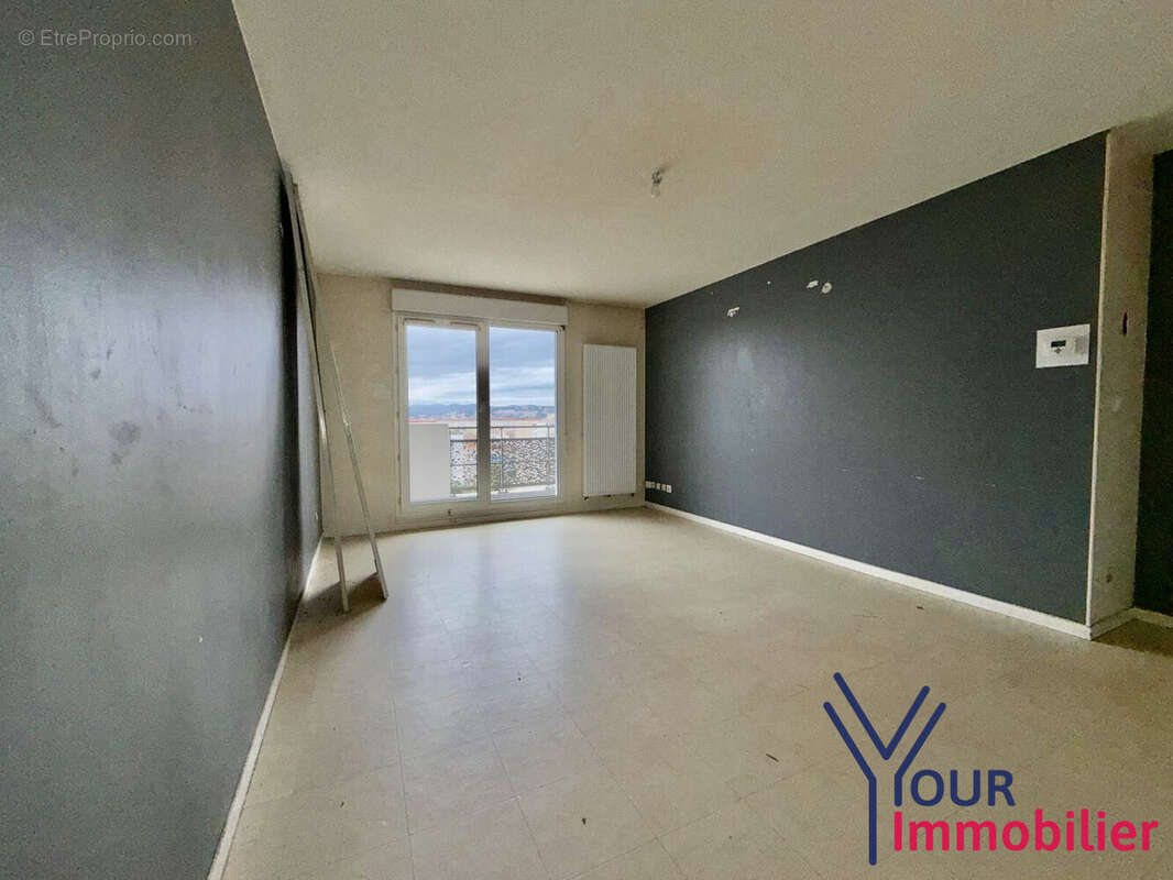 Appartement 50 m² à Venissieux  - photo 2
