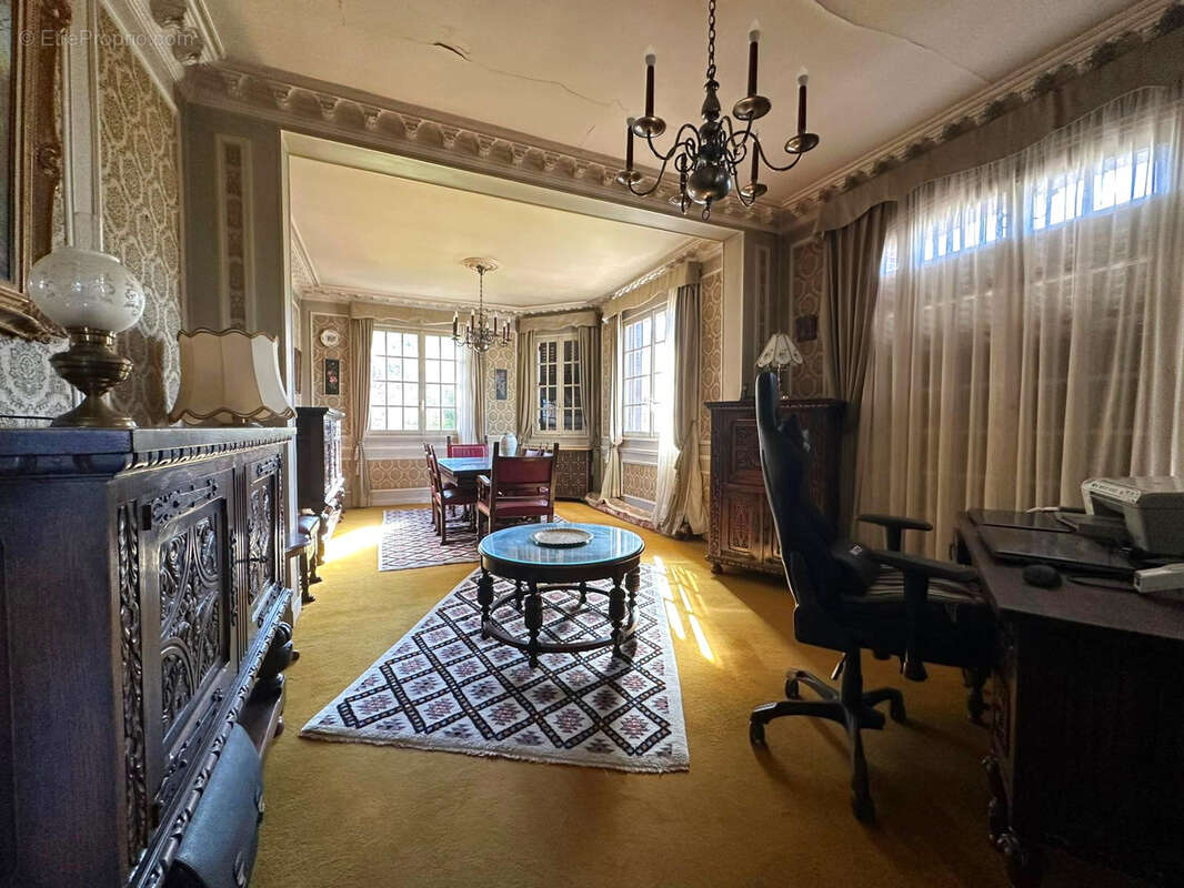 Maison à CHENNEVIERES-SUR-MARNE