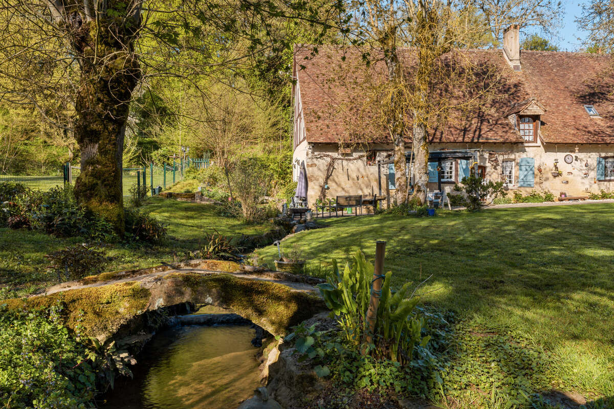 Maison à COSNE-COURS-SUR-LOIRE