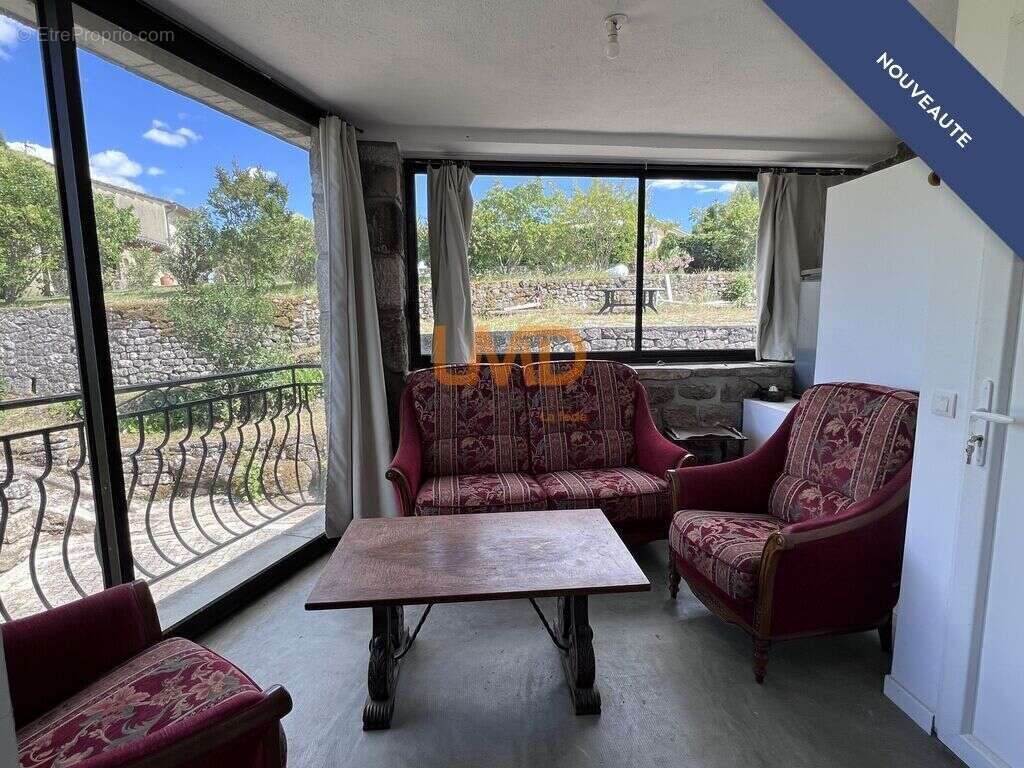 Maison à LABLACHERE