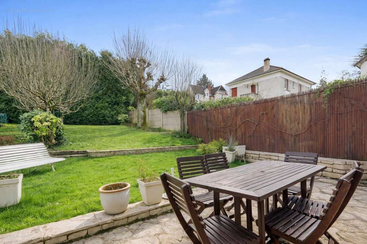 Maison à VAUCRESSON