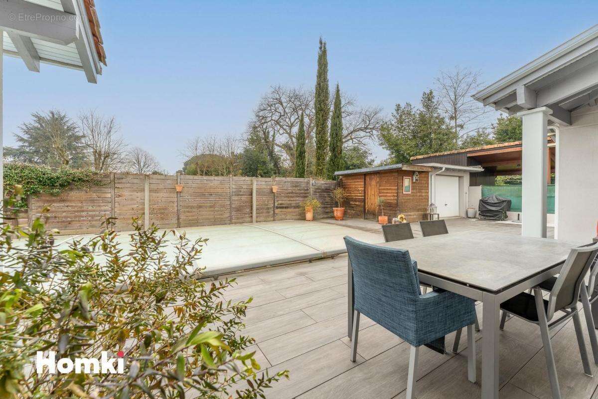 Maison à VILLENAVE-D'ORNON