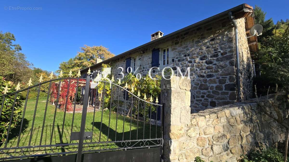 Maison à LACHAPELLE-SOUS-CHANEAC