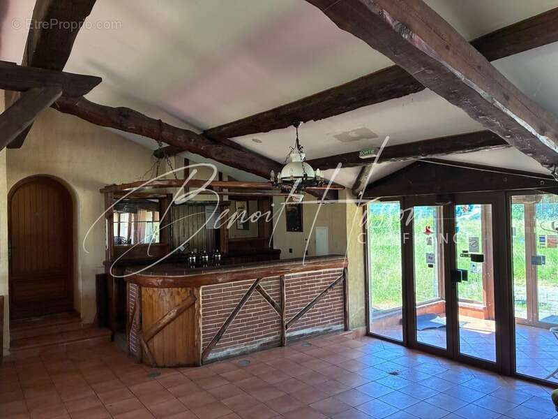 Maison à SAINTE-FOY-DE-PEYROLIERES