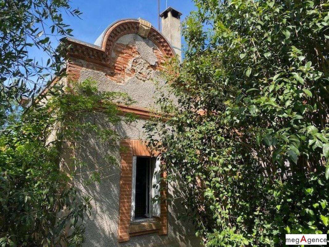 Charme, caractère et potentiel : une authentique Toulousaine du XIXe siècle à découvrir sans attendre - photo 10