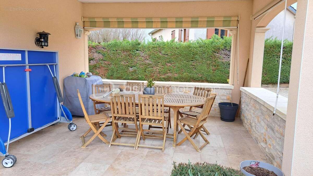 Maison à SAINT-ASTIER