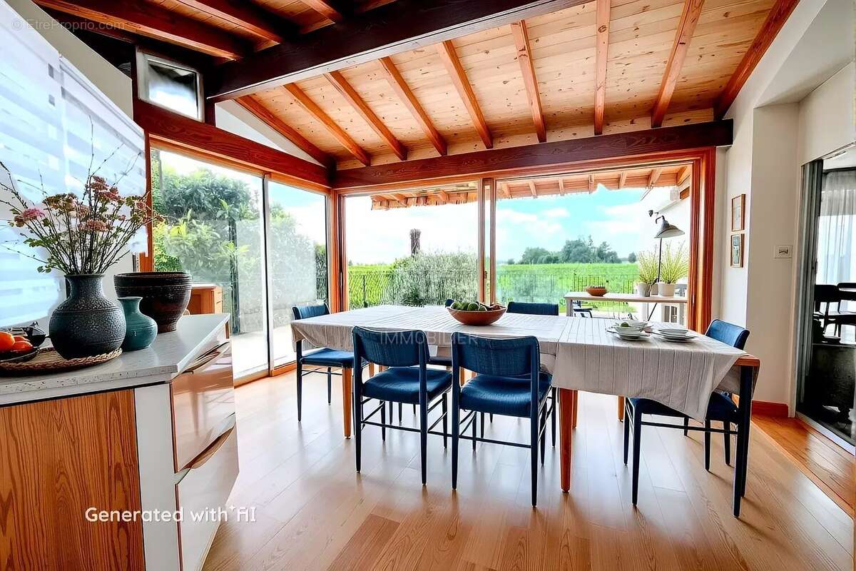 Maison T5 + Appartement T3 + Magasin + garages & jardin - photo 8