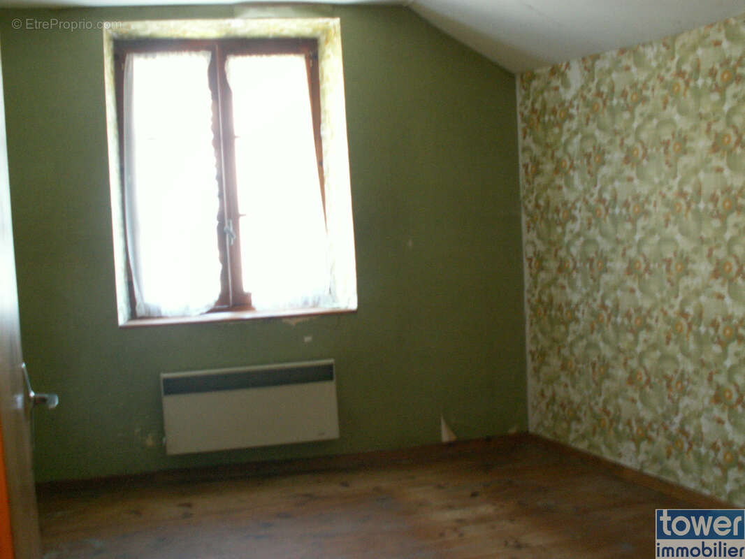 Maison à COUFLENS