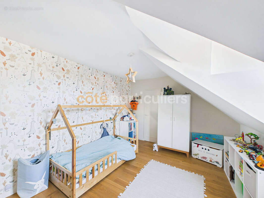 Maison à VILLENAVE-D'ORNON