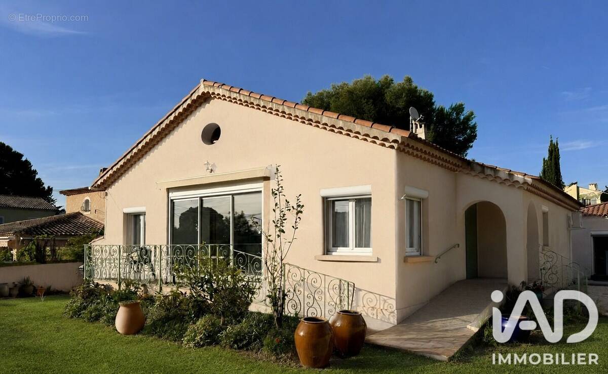 Photo 1 - Maison à SAINT-CYR-SUR-MER