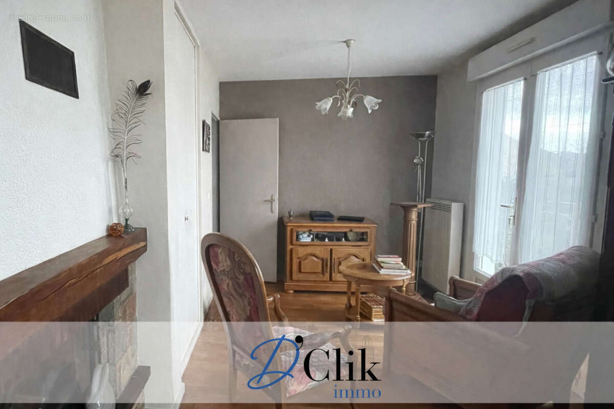 Maison à SAINT-JEAN-SUR-MAYENNE