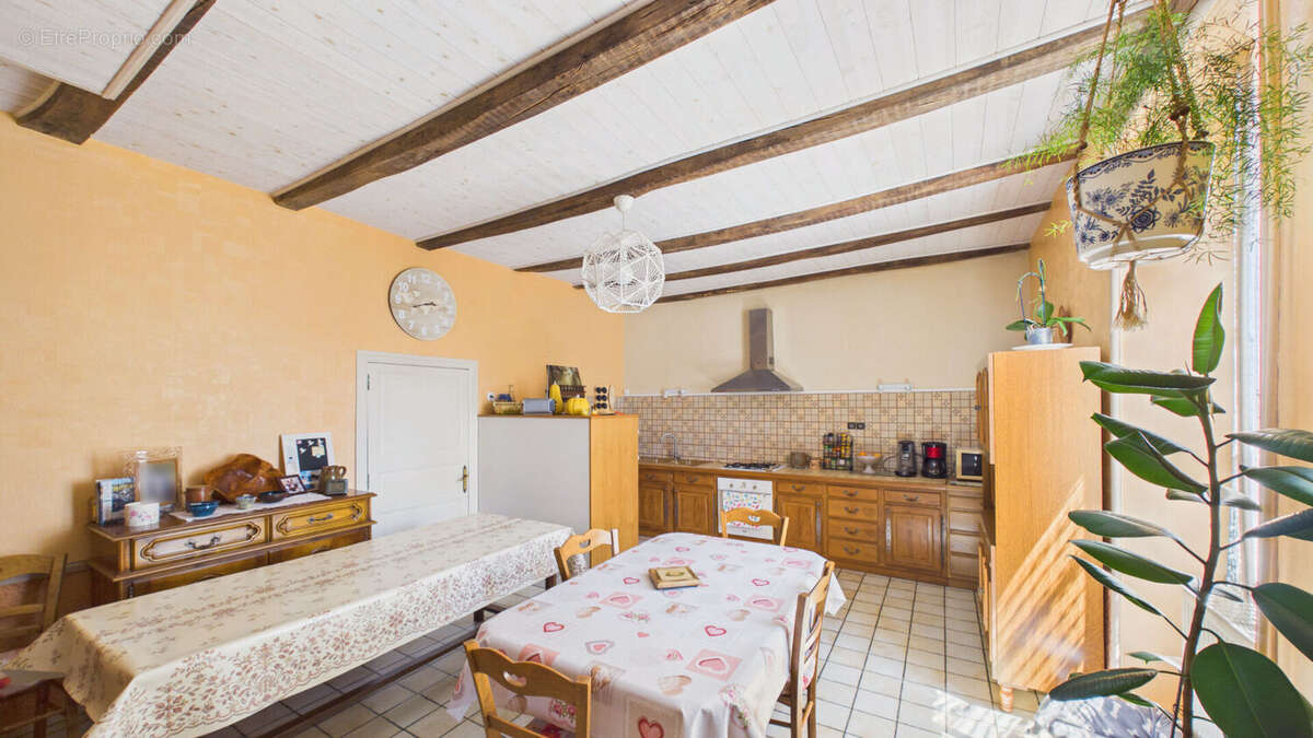 Maison à CHIZE