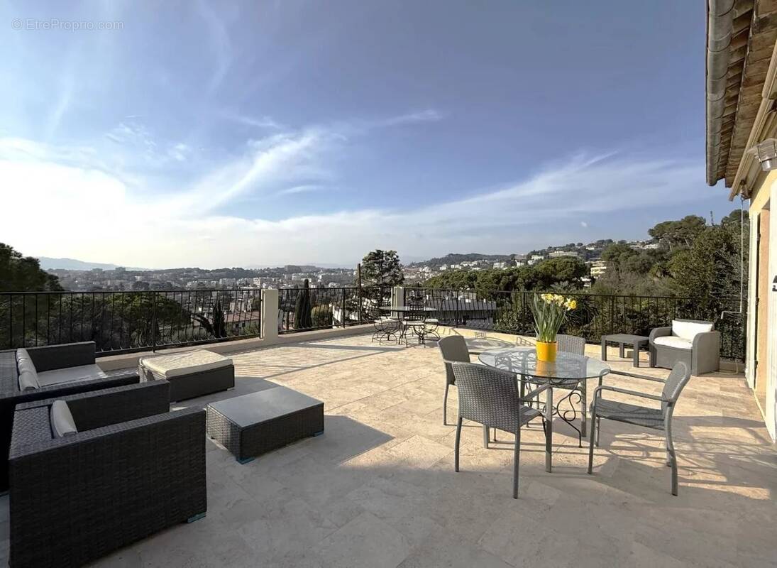 Maison à CANNES