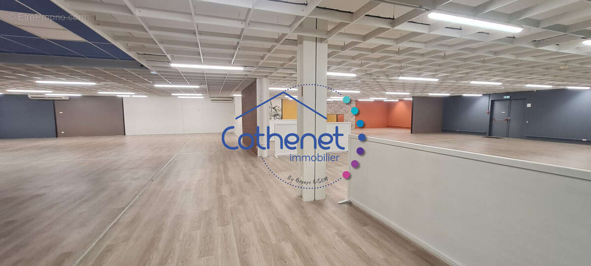 Commerce à CHAUFFAILLES