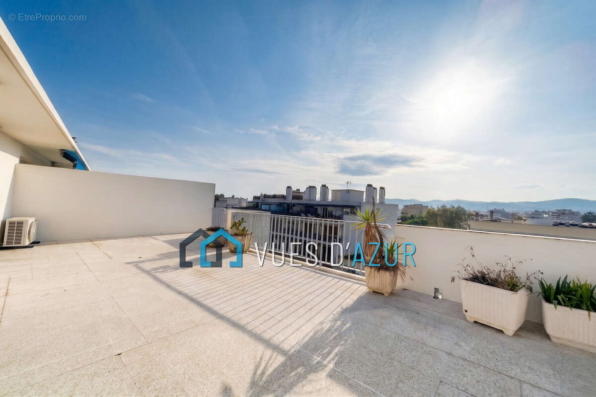 Appartement 24 m² à Antibes  - photo 2