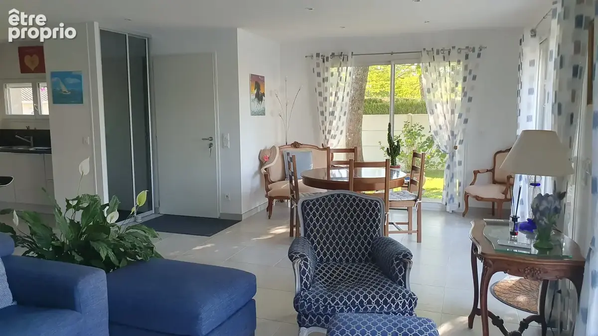 Maison 3 chambres avec studio indépendant dans le centre de la commune - photo 4