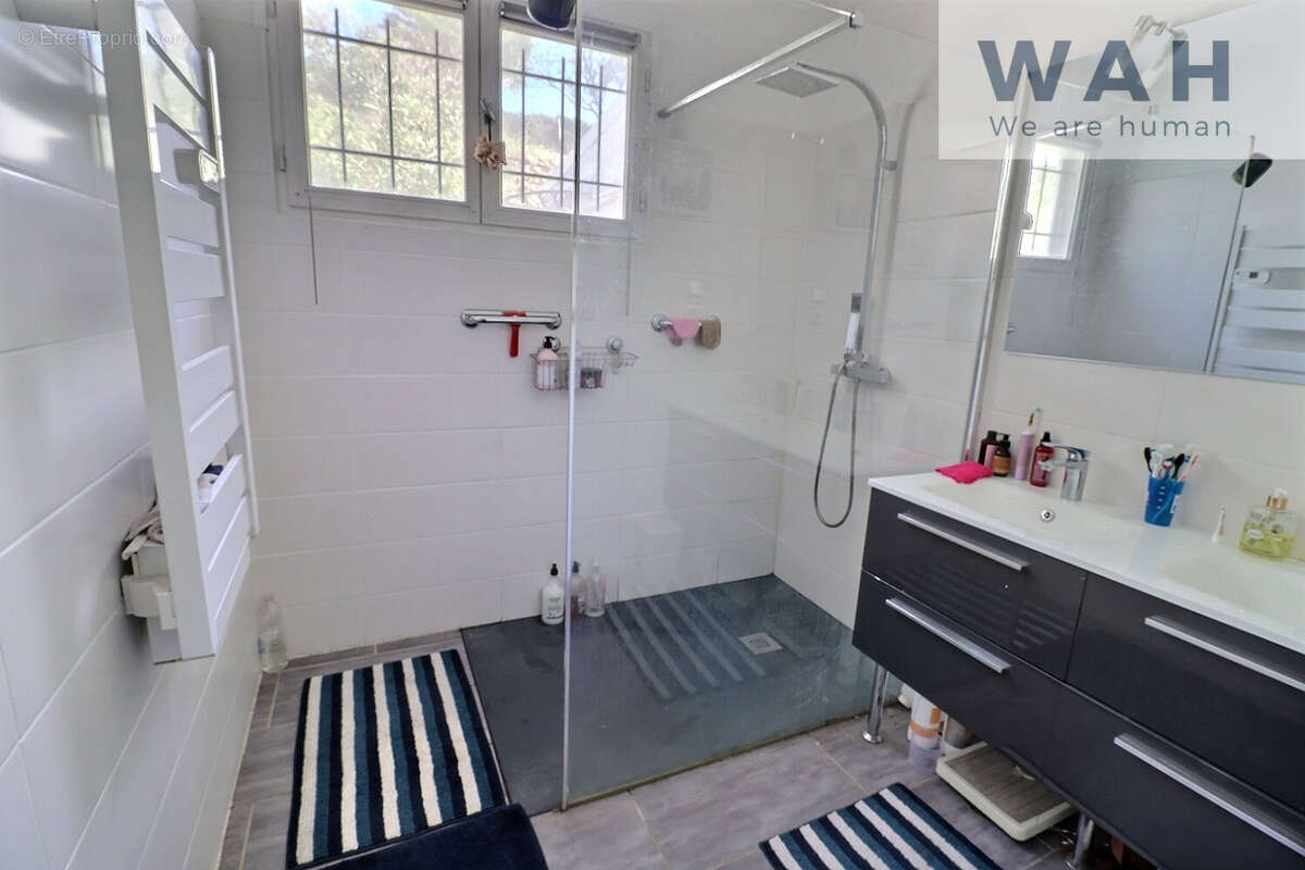 Vente maison 5 pieces plain-pied 34700 lodeve - photo 9