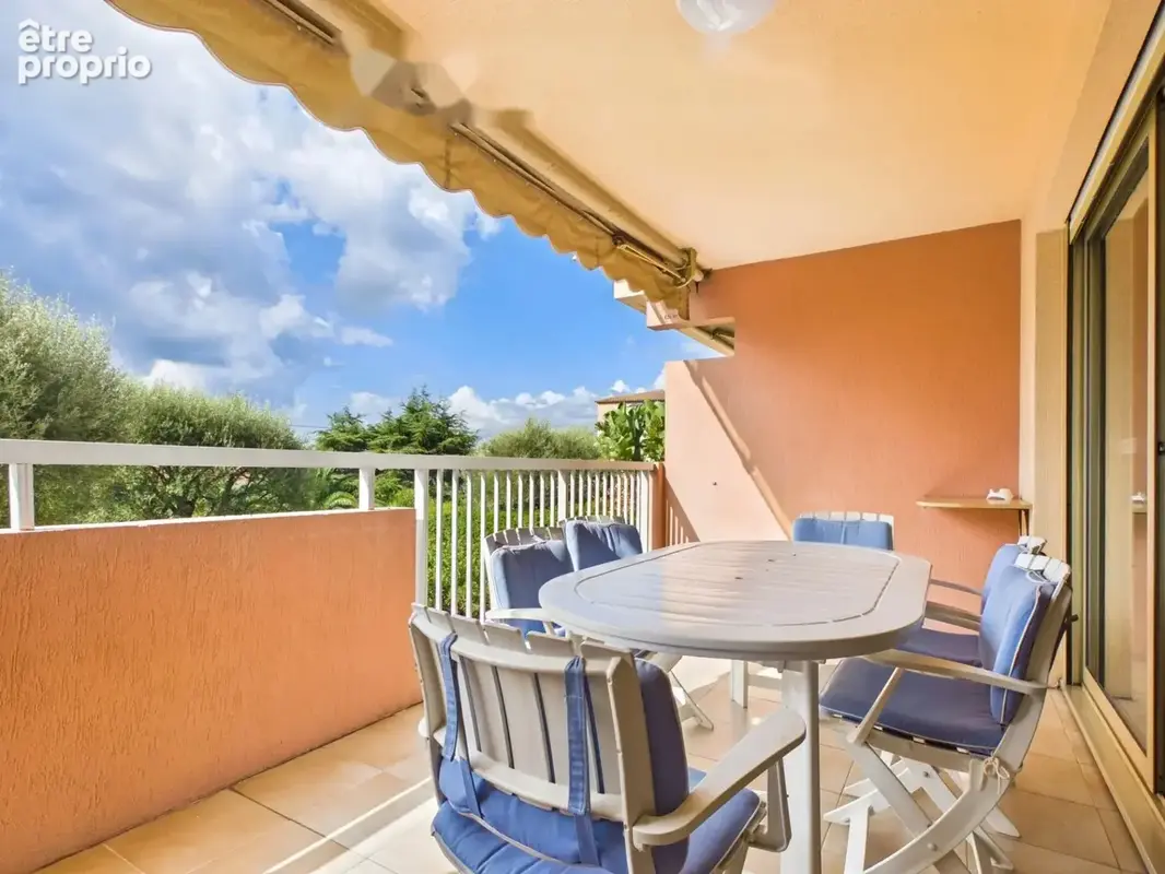Antibes – Parc de la Badine : 3 pièces de 78,43 m² (Carrez), terrasse et balcon, dans un parc arboré de 1,4 ha avec piscine et t - photo 4