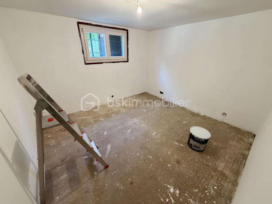 Maison individuelle 112m2 avec sous sol total de 100m2 sur une parcelle de 1236m2 - photo 16