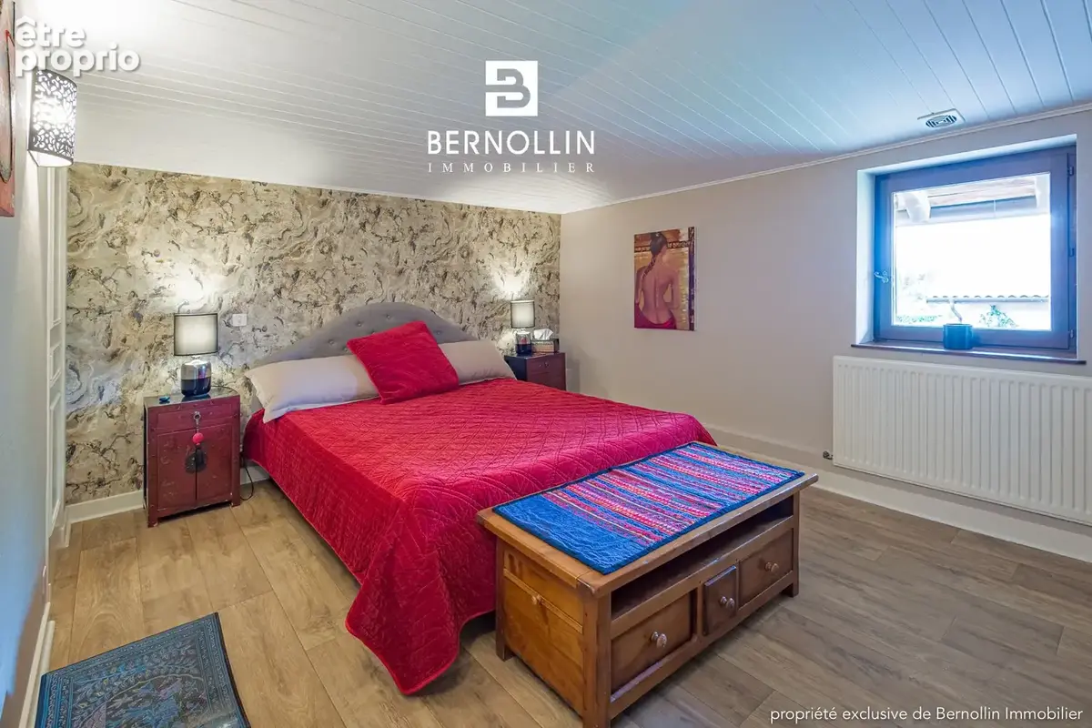 COUP DE COEUR à Curtafond - Propriété de charme de 300 m2 - 11 pièces - photo 7