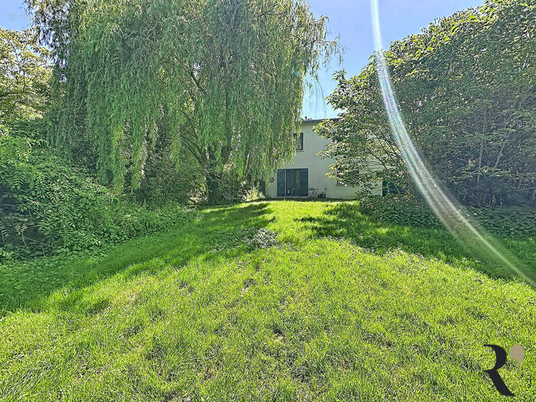 Maison à DREMIL-LAFAGE
