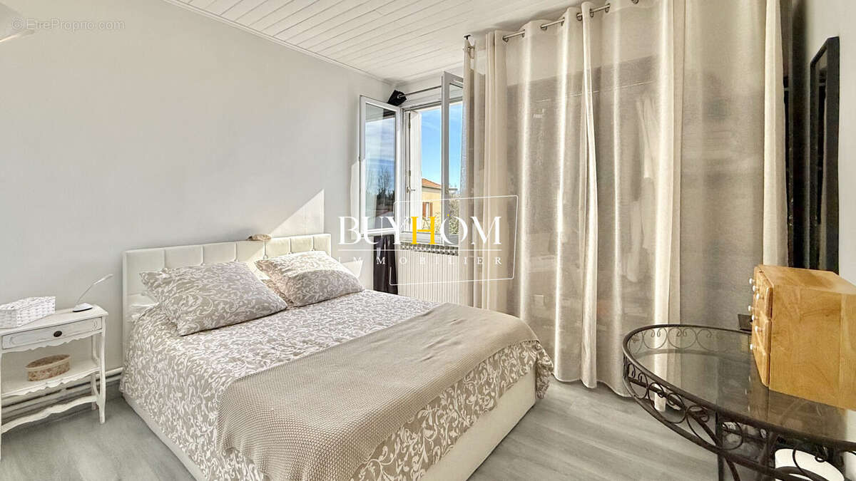 Maison à L'ISLE-SUR-LA-SORGUE