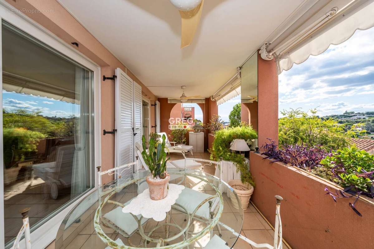 Appartement à VILLENEUVE-LOUBET