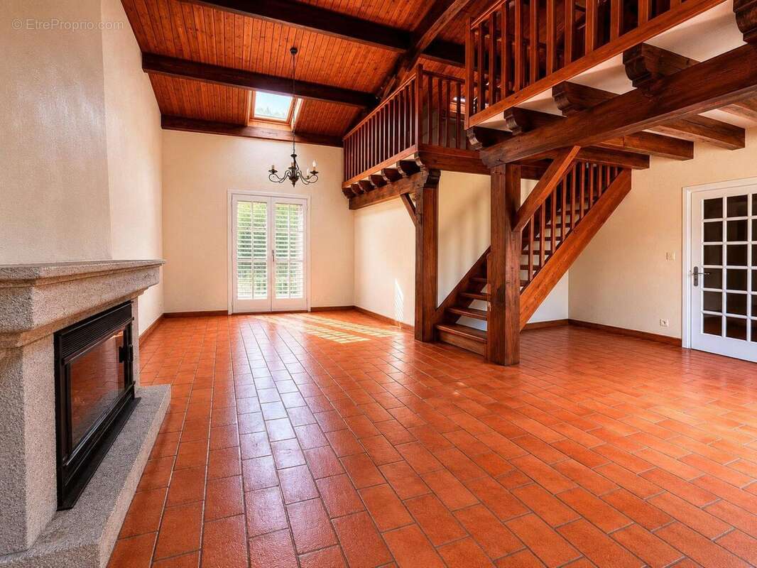 Photo 3 - Maison à FONTAINE-LE-COMTE