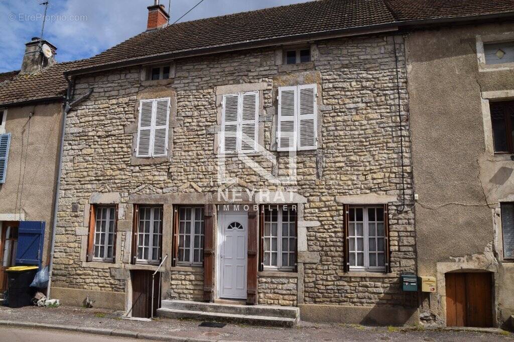 Maison à BLIGNY-SUR-OUCHE