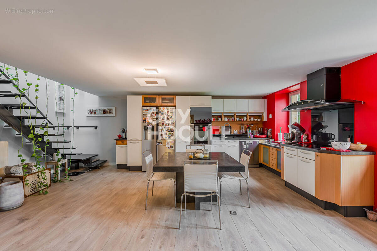 Appartement à POUILLY-LE-MONIAL