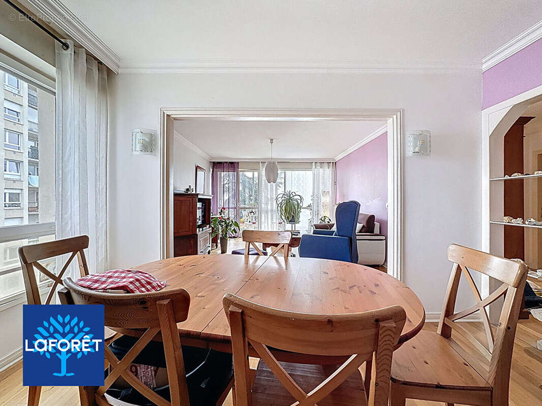 Appartement à EVRY