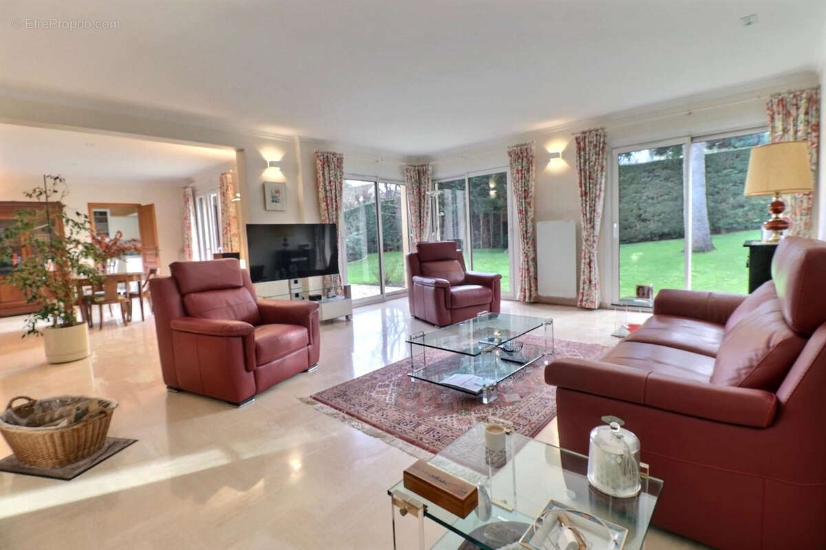 Maison à L'ETANG-LA-VILLE