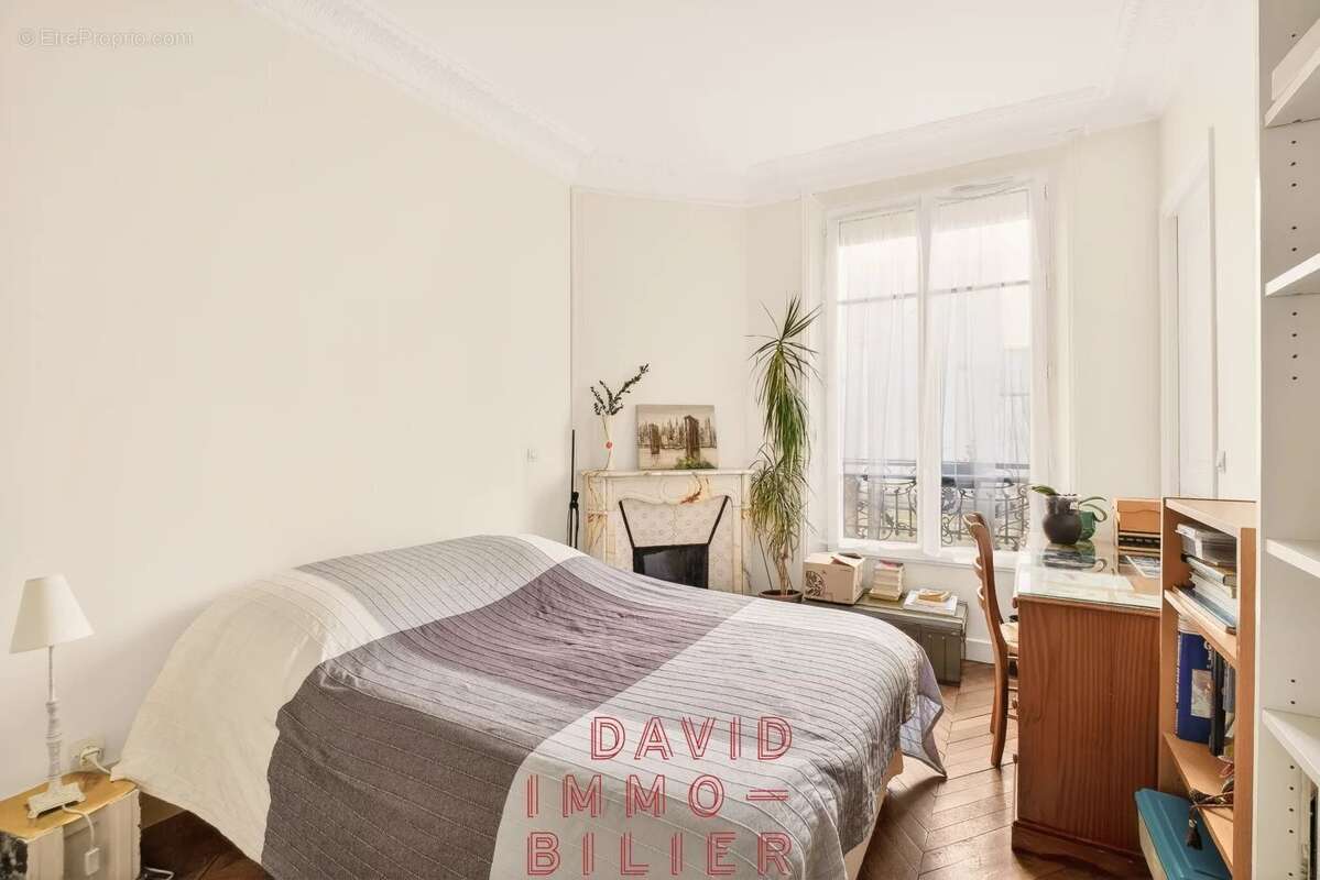 Appartement à PARIS-11E