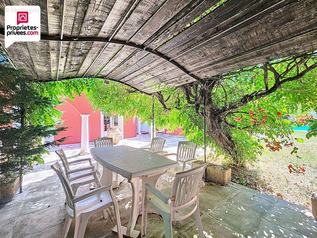 Maison à SAINT-CEZAIRE-SUR-SIAGNE