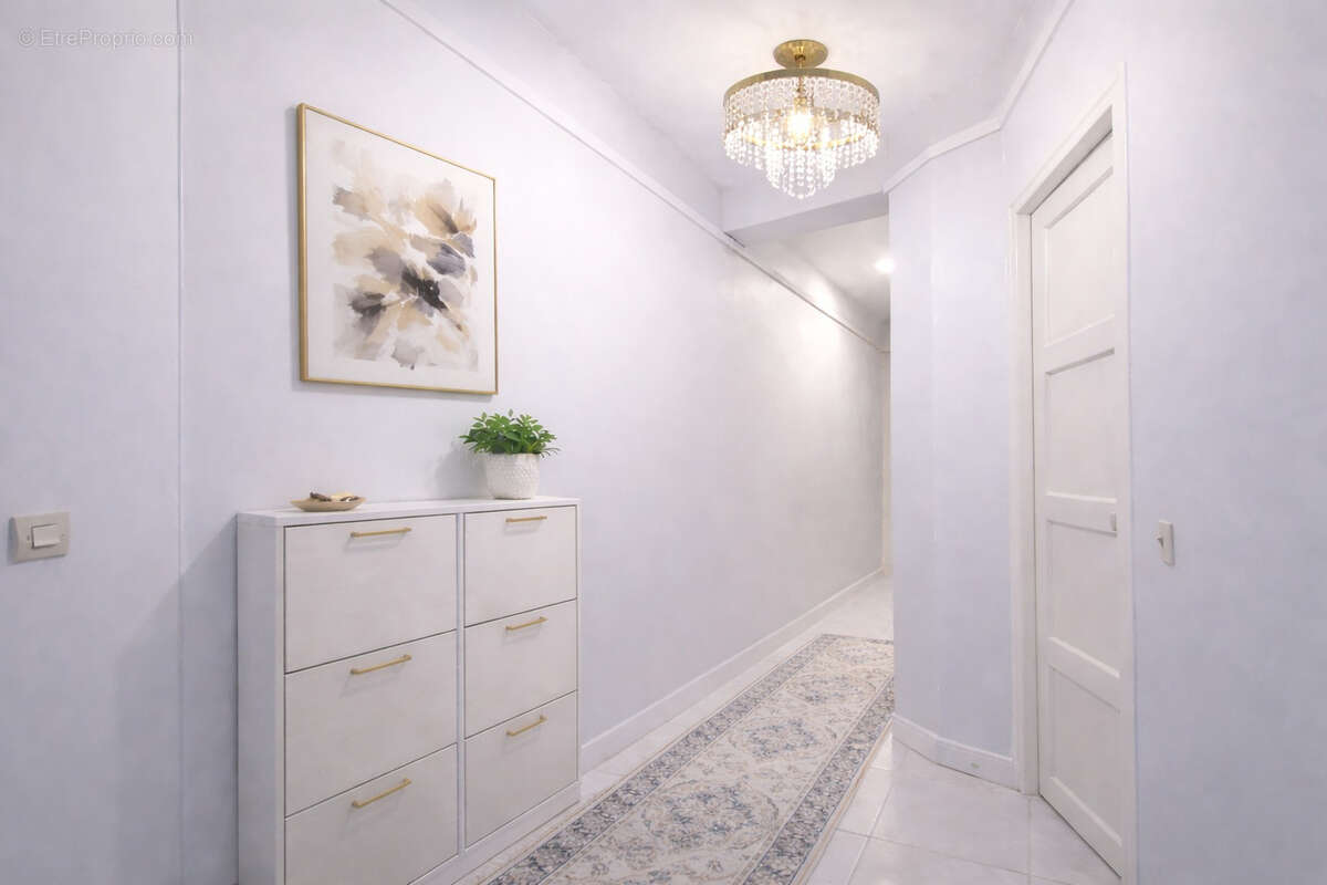 Appartement à COURBEVOIE