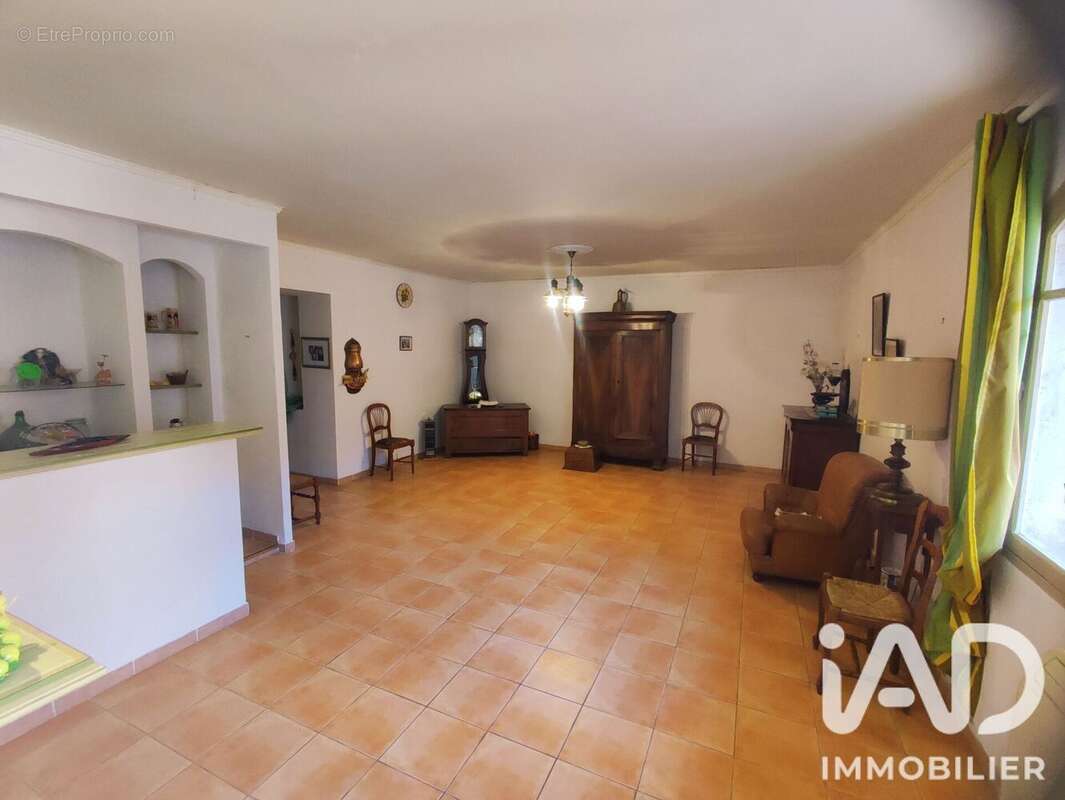 Maison 285 m² à Gabian  - photo 6