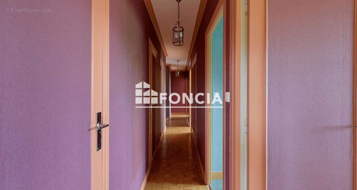 Appartement à SAINT-MAUR-DES-FOSSES