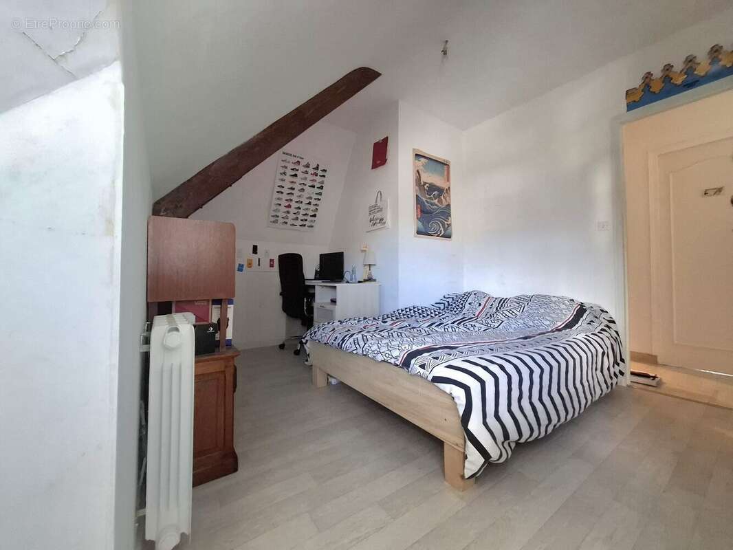 Maison à MAROLLES-LES-BRAULTS