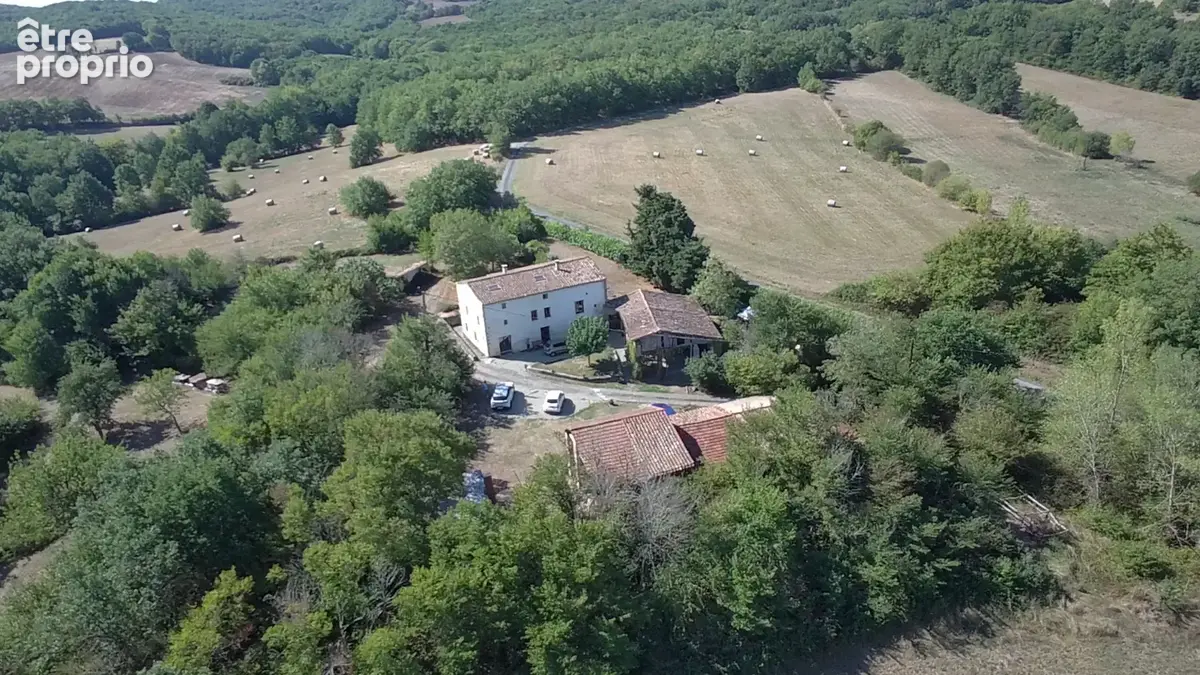 Maison à ESCUEILLENS-ET-SAINT-JUST-DE-BELENGARD