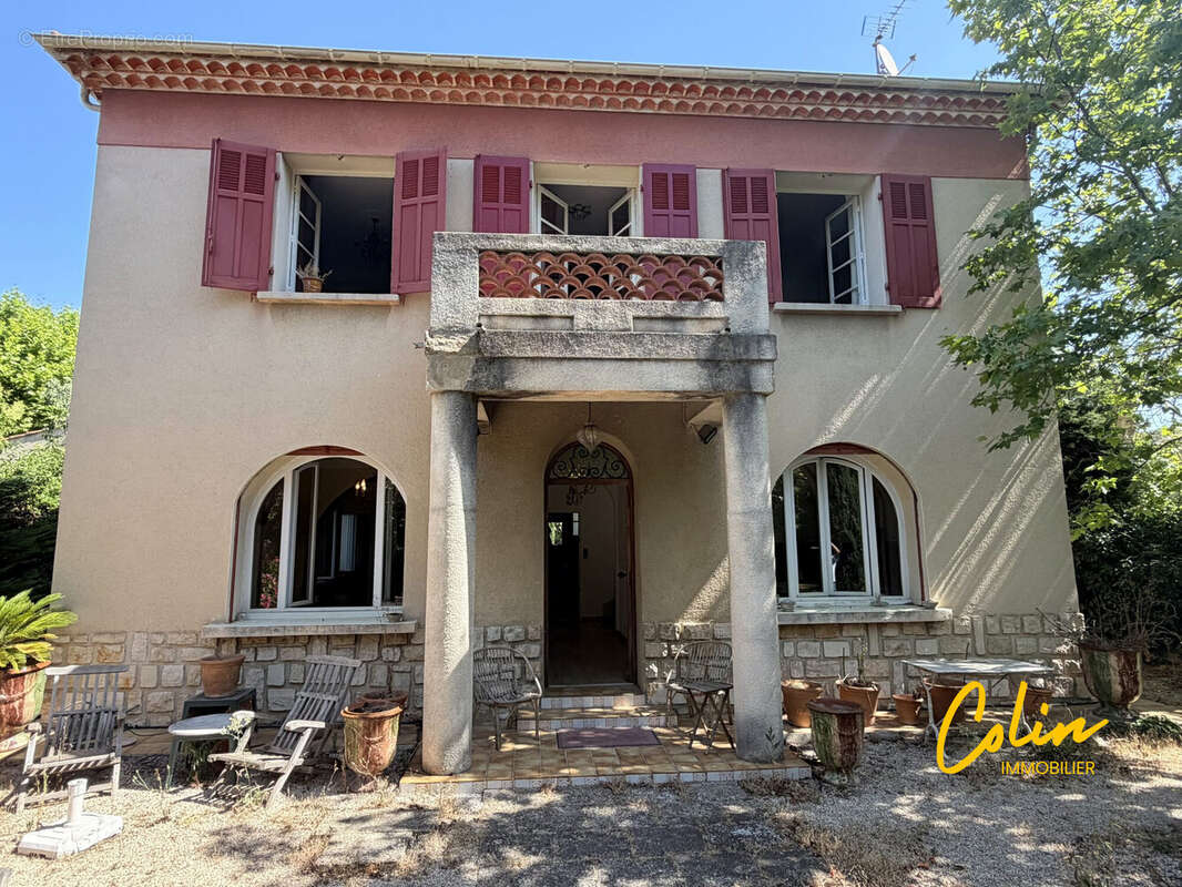 Maison 157 m² à Aix-En-Provence  - photo 2