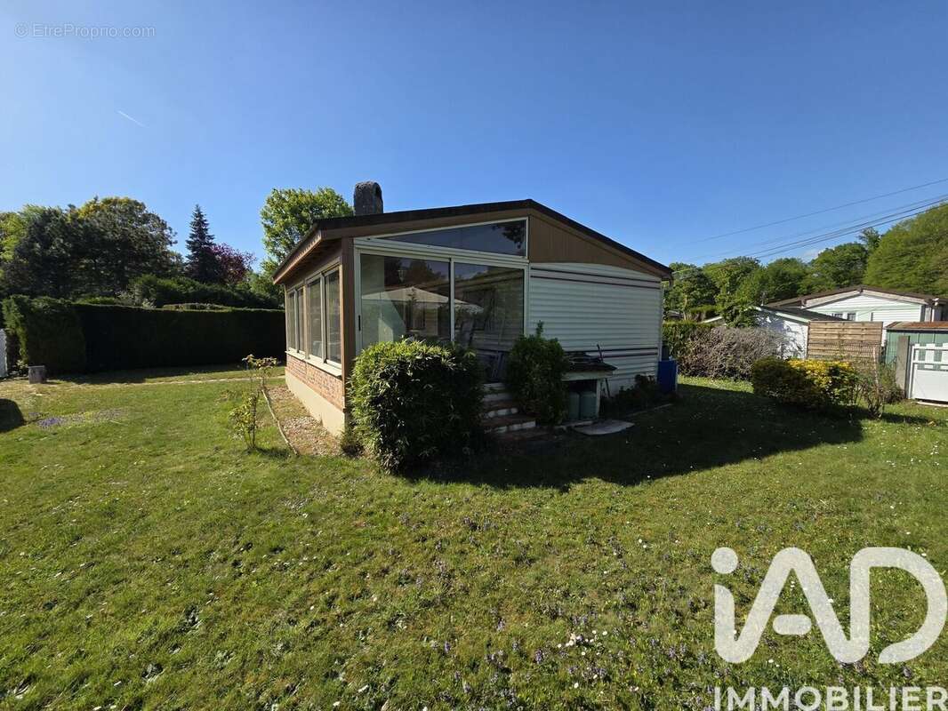 40 m² à Egriselles-Le-Bocage  - photo 2