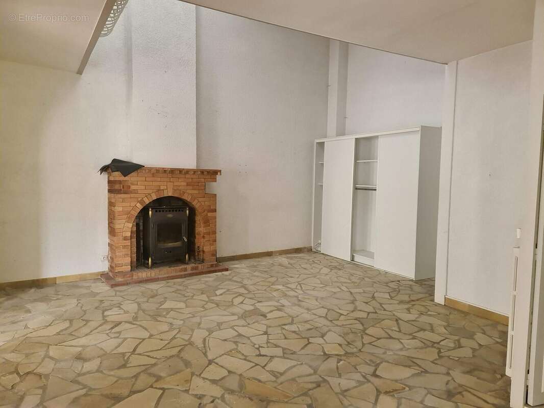 PATIO - Maison à LAUZUN