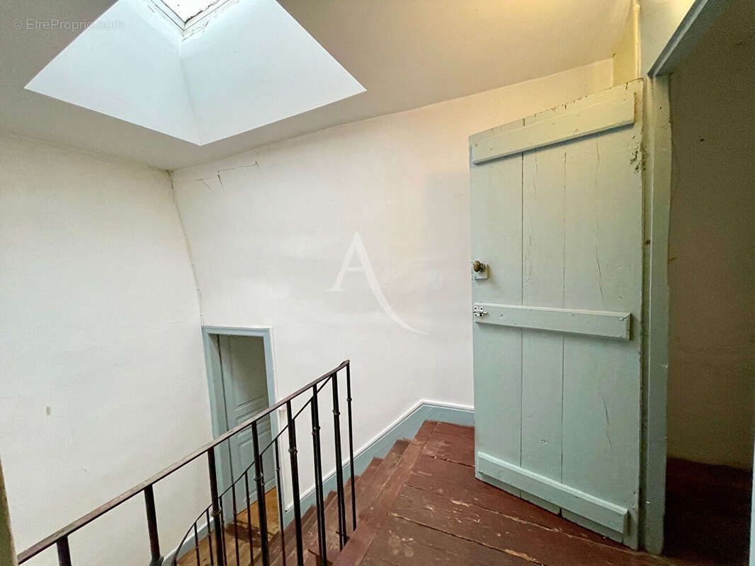 Appartement à LOMBEZ