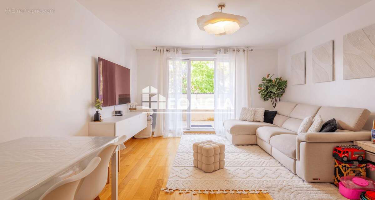 Appartement à CLAYE-SOUILLY