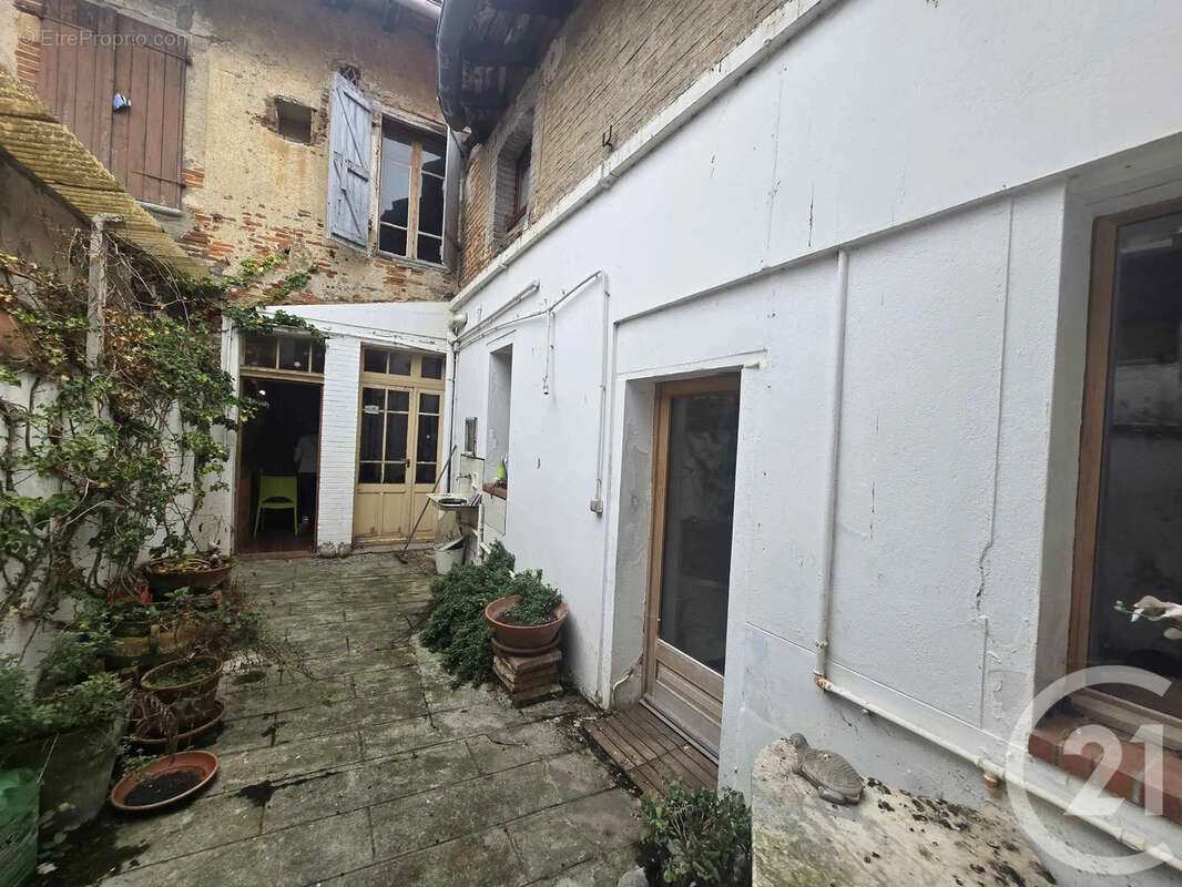 Maison à MONTESQUIEU-VOLVESTRE