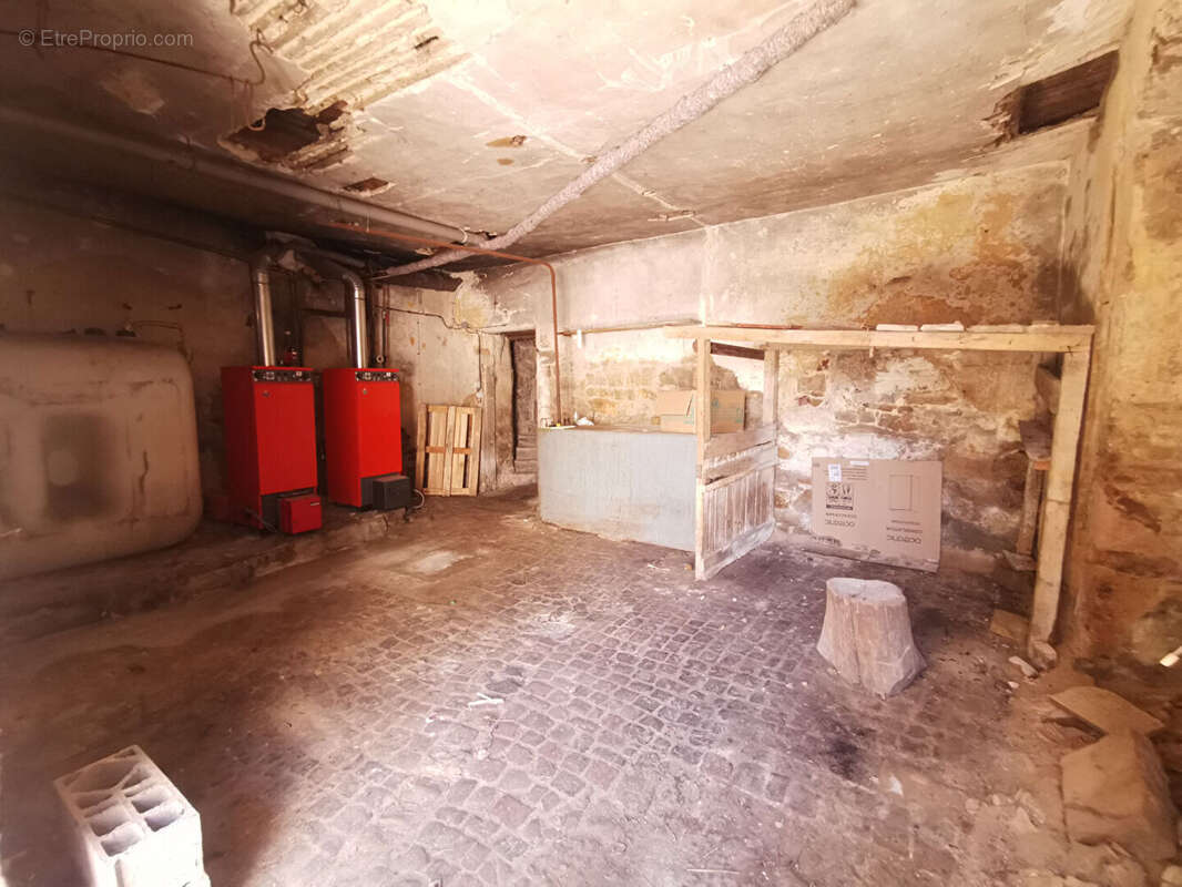 Maison de village à rénover. - photo 18