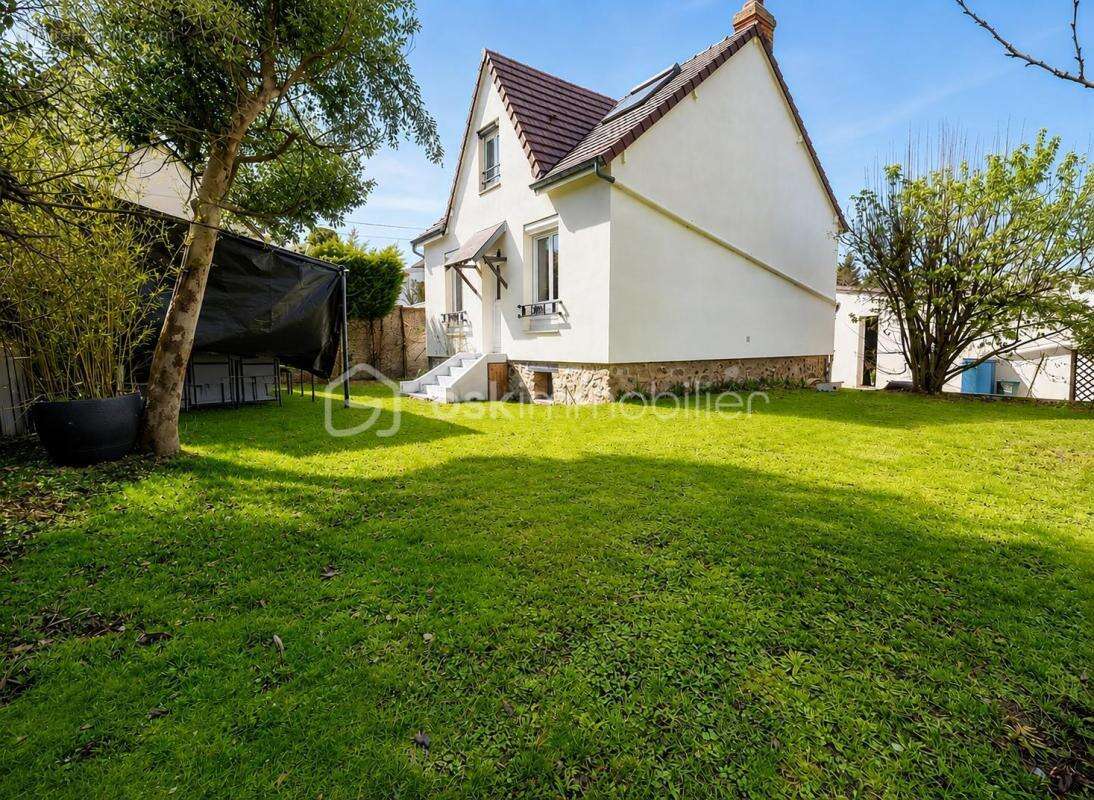 Charmante maison avec jardin et garage aménageable - photo 5