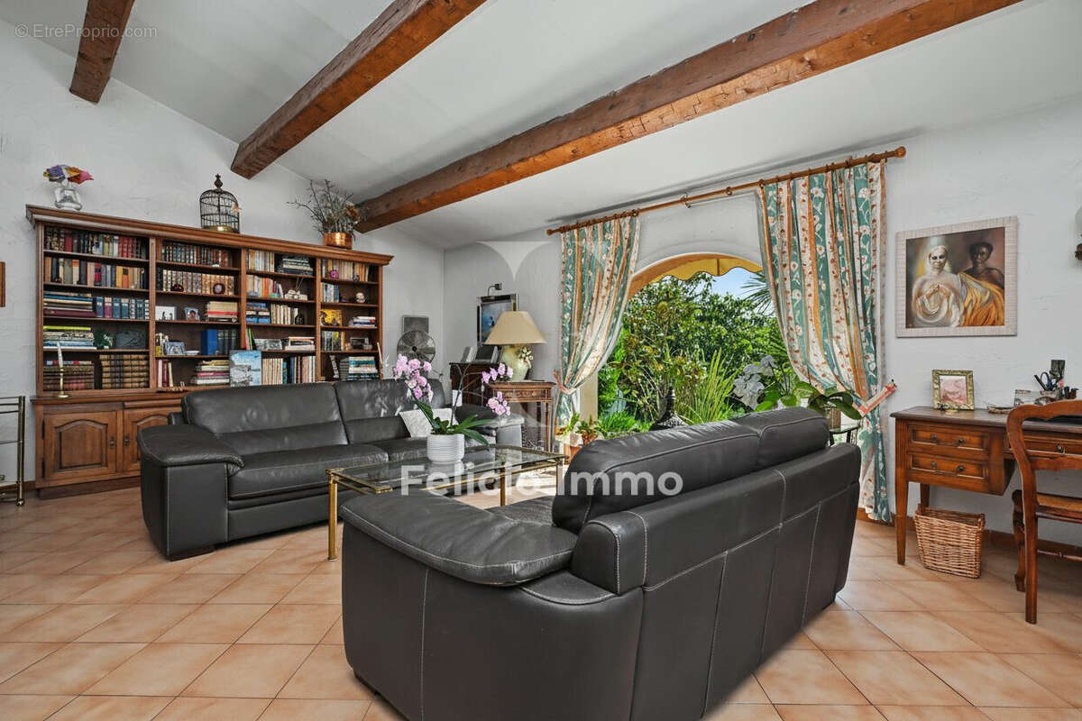 Maison 130 m² à Opio  - photo 7