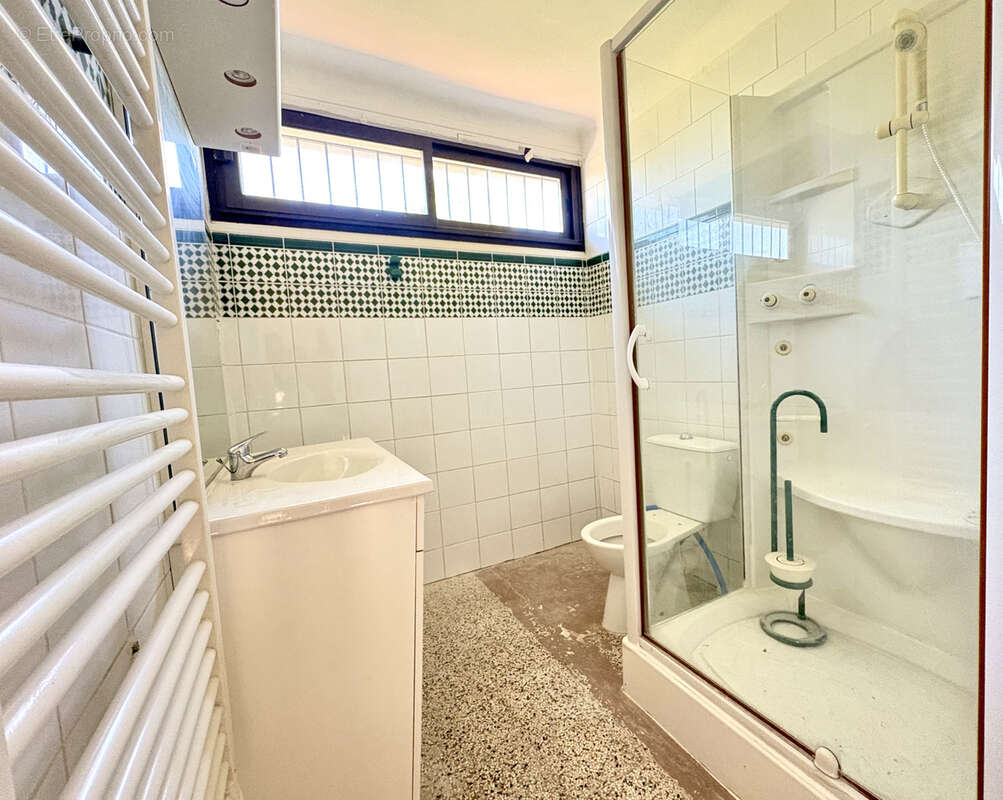 Maison à BOUILLARGUES